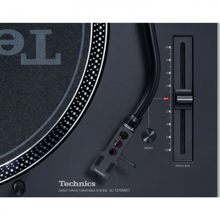 Technics SL1210 MK7